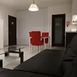 Mercury Gardens Apartment *